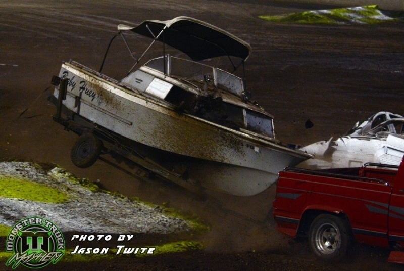 Trailer-race-boat